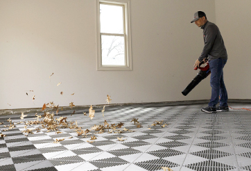 Leaf Blower