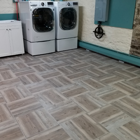Swisstrax Waterproof Wood Tile